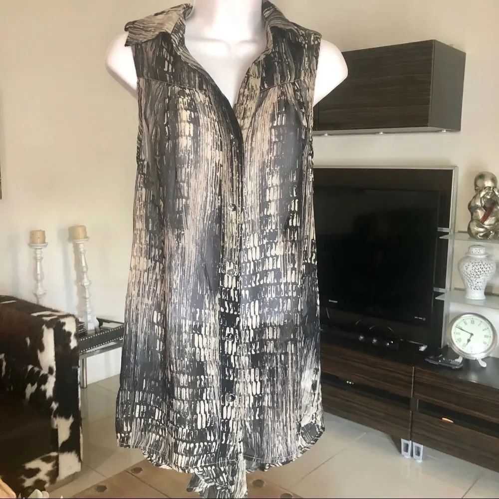 Bobeau black/cream buttons down flowing top S